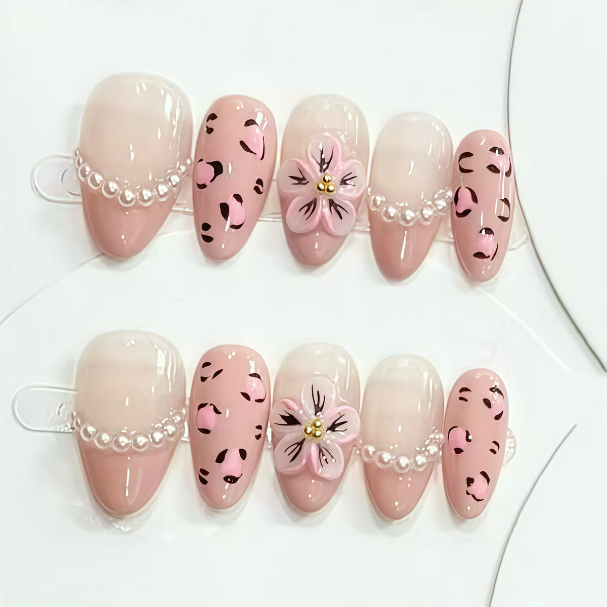 Press-On Nail Set Floral & Pearl Accents
