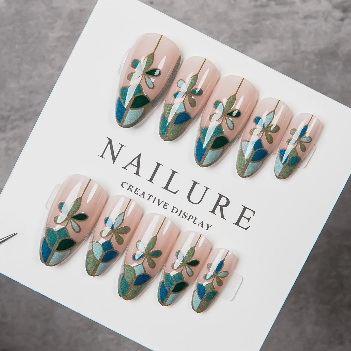Press-On Nail Set Floral Peel & Stick 24-Piece