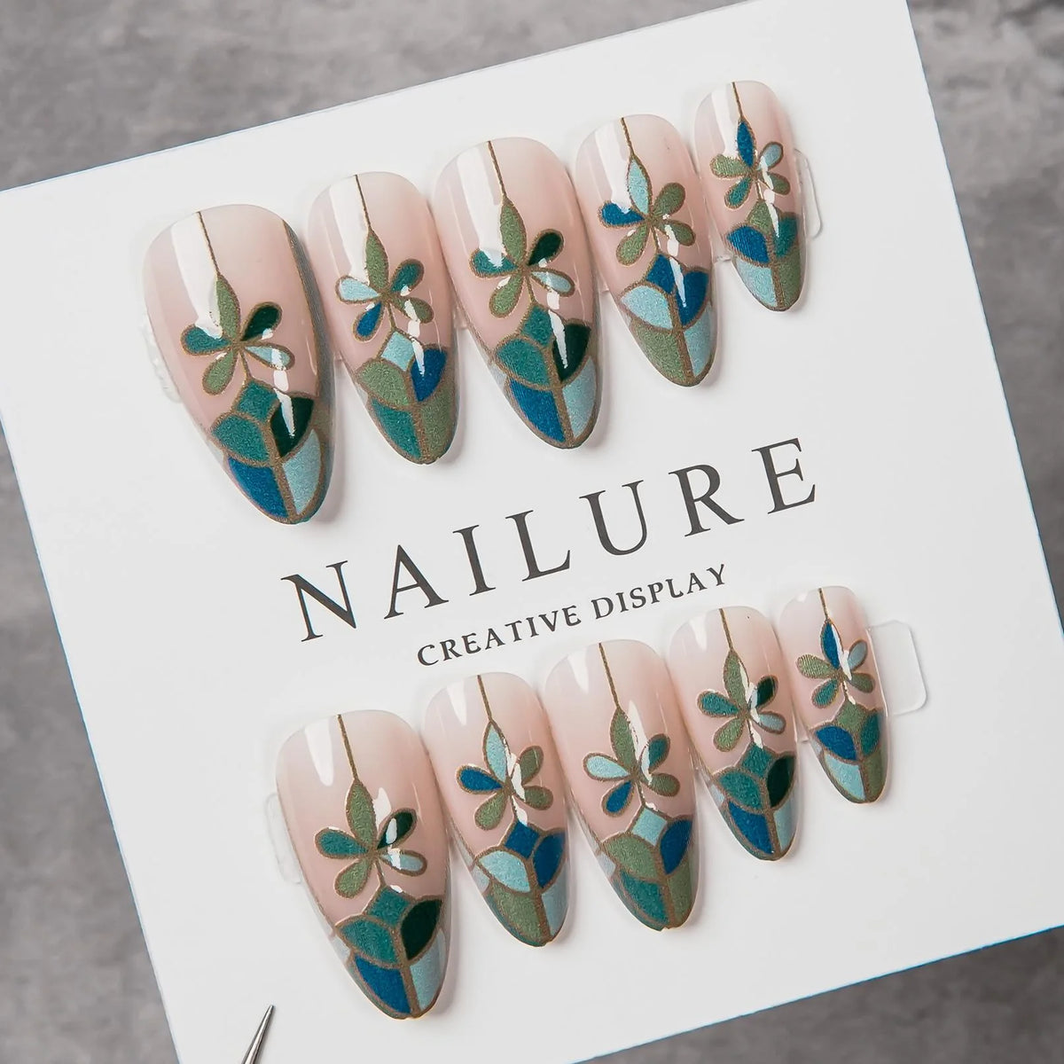 Press-On Nail Set Floral Peel & Stick 24-Piece