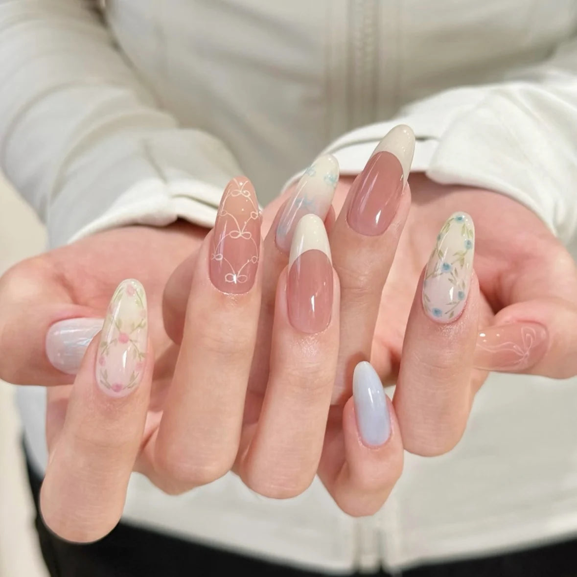 Press-On Nail Set Floral Peel & Stick Comfortable Fit