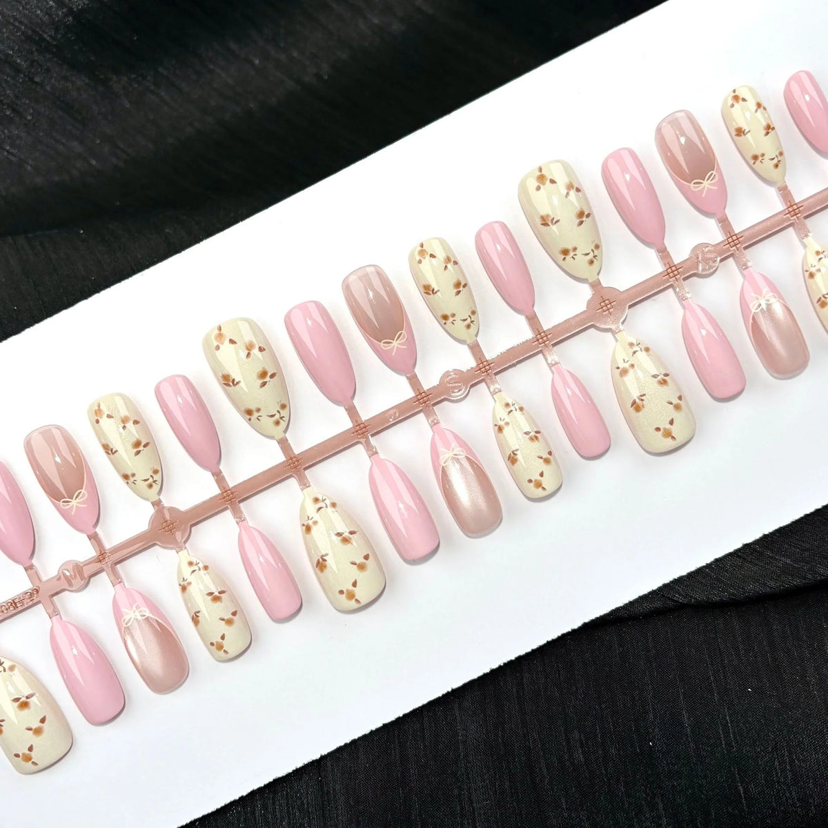 Press-On Nail Set Floral Pink Easy Application Multiple Sizes