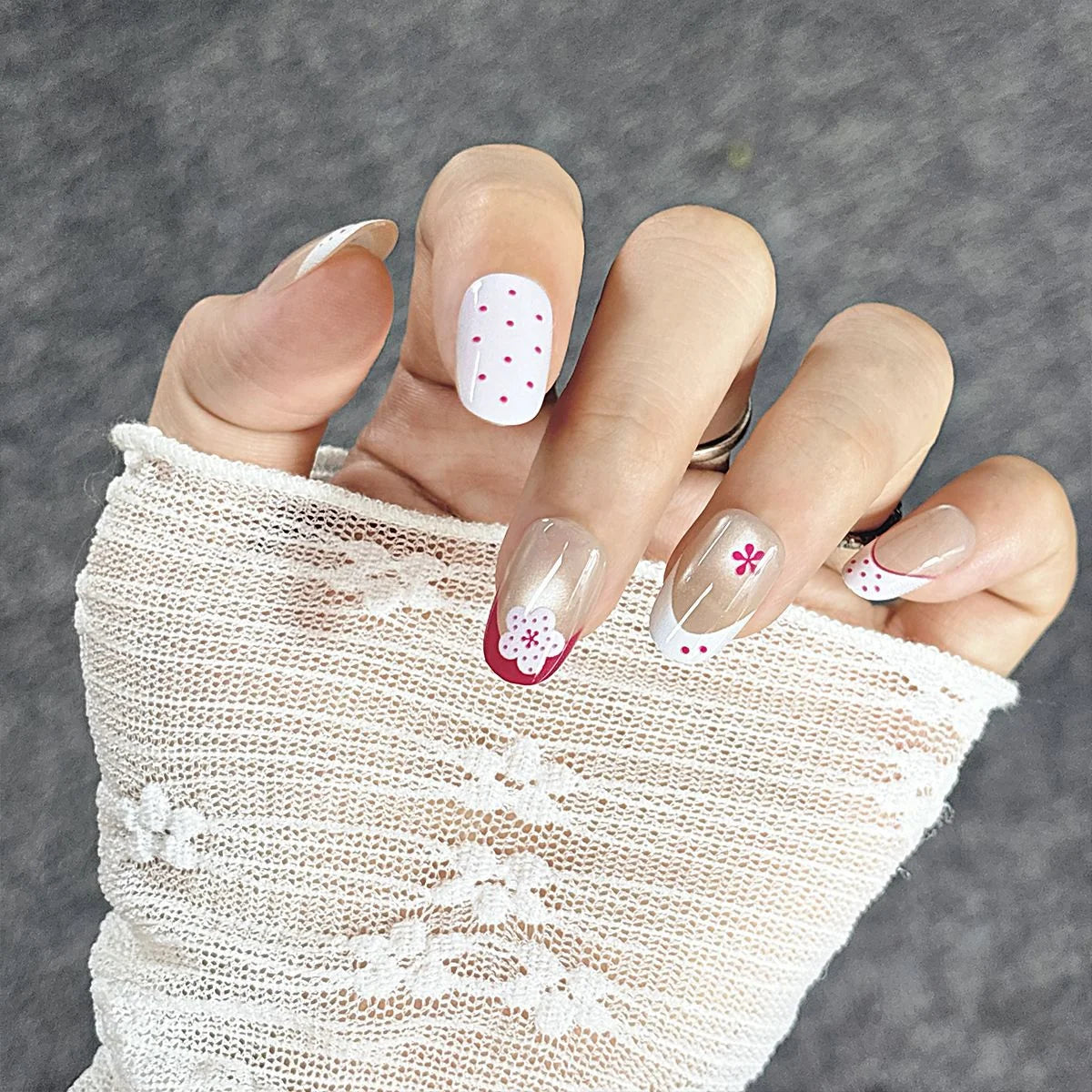 Press-On Nail Set Floral & Polka Dot Ready Adhesive