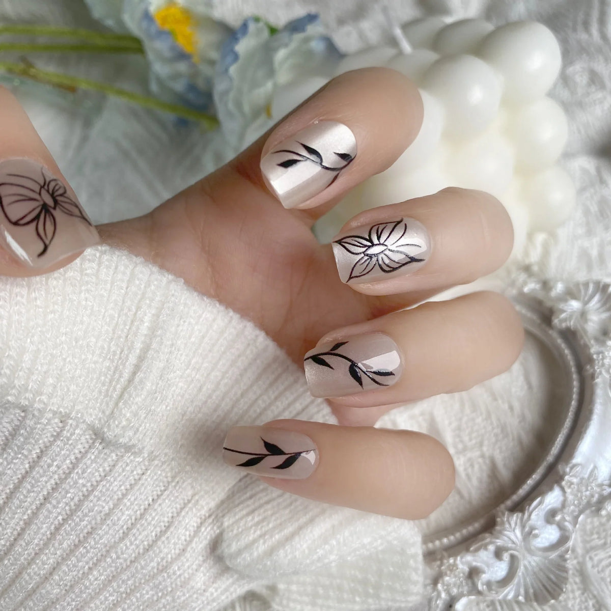 Press-On Nail Set Floral Print Long-Lasting