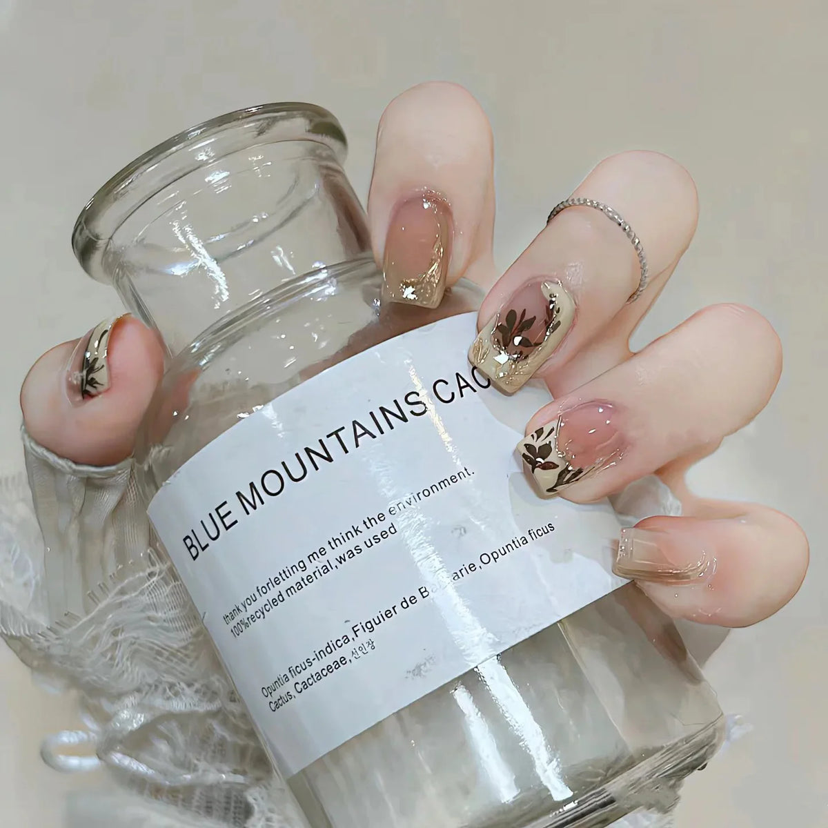 Press-On Nail Set Floral Print Natural-Look Durable