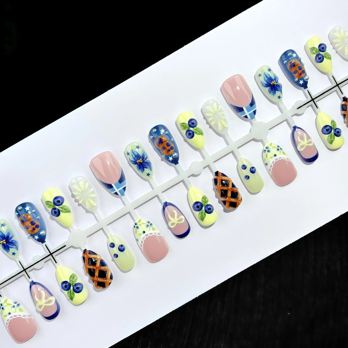 Press-On Nail Set Floral Reusable & Easy Application