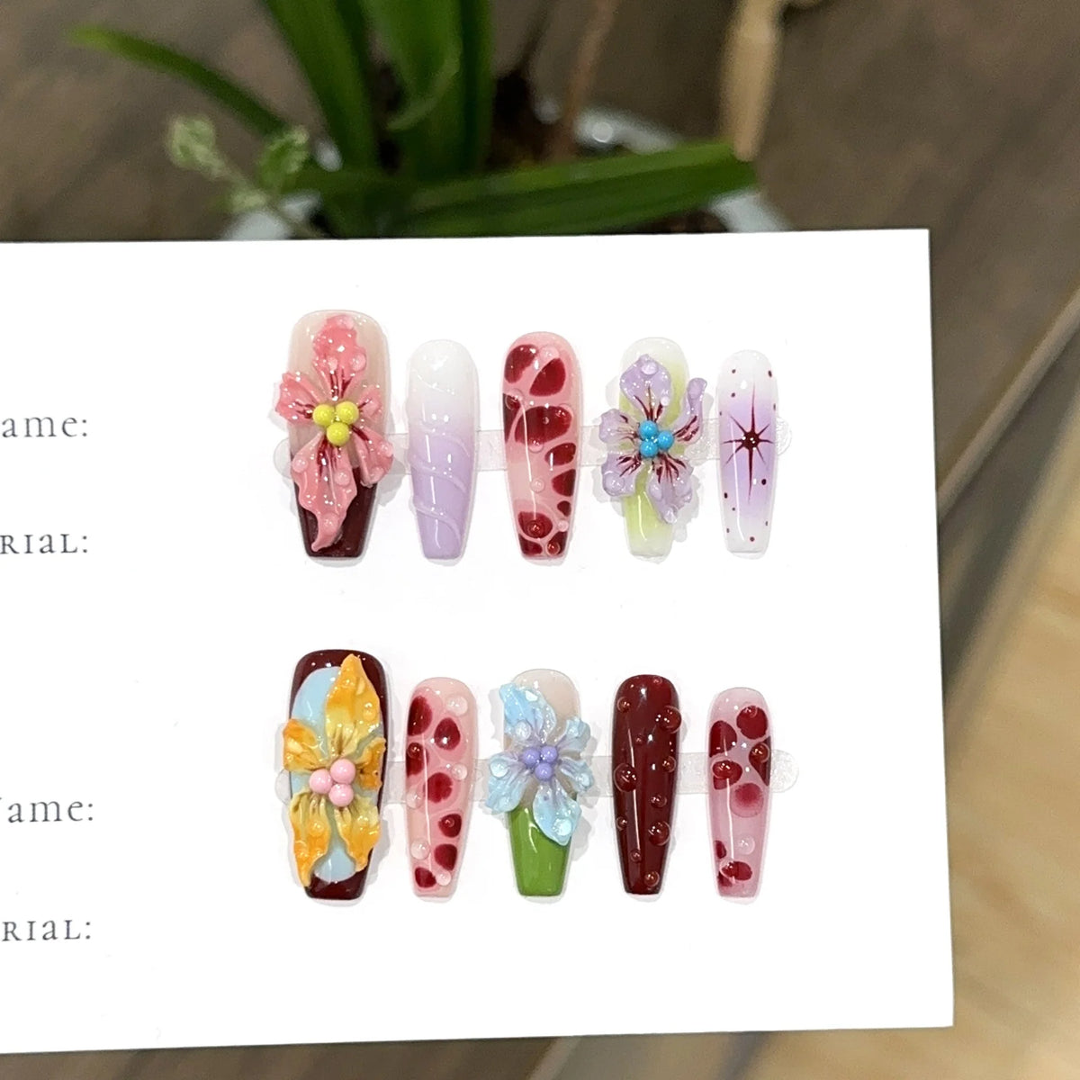 Press-On Nail Set Floral Reusable No Glue