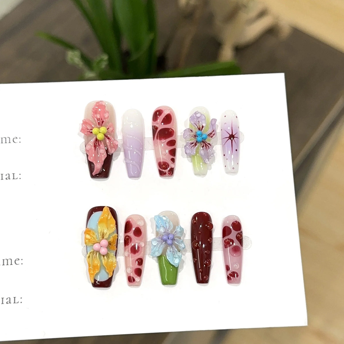 Press-On Nail Set Floral Reusable No Glue