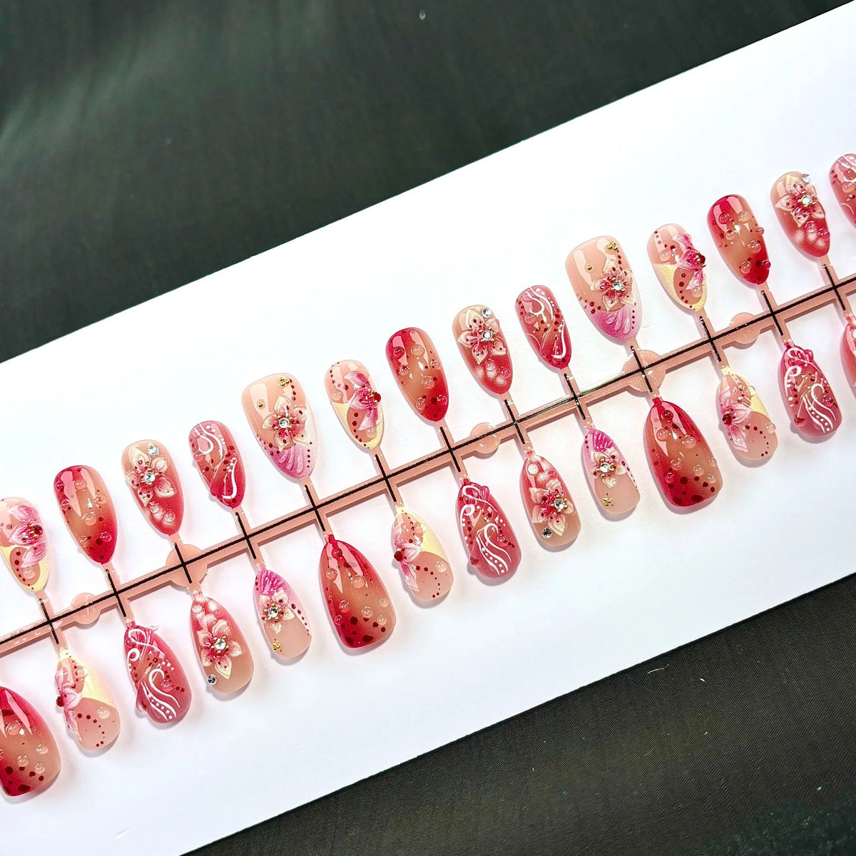 Press-On Nail Set Floral Sparkle No Glue