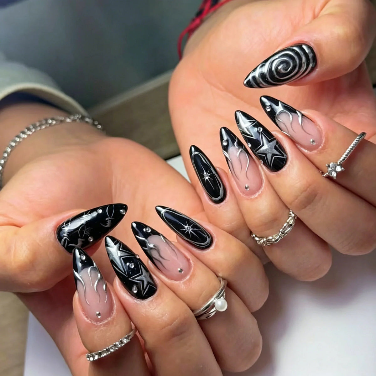 Press-On Nail Set Galaxy Design Reusable & Easy Application