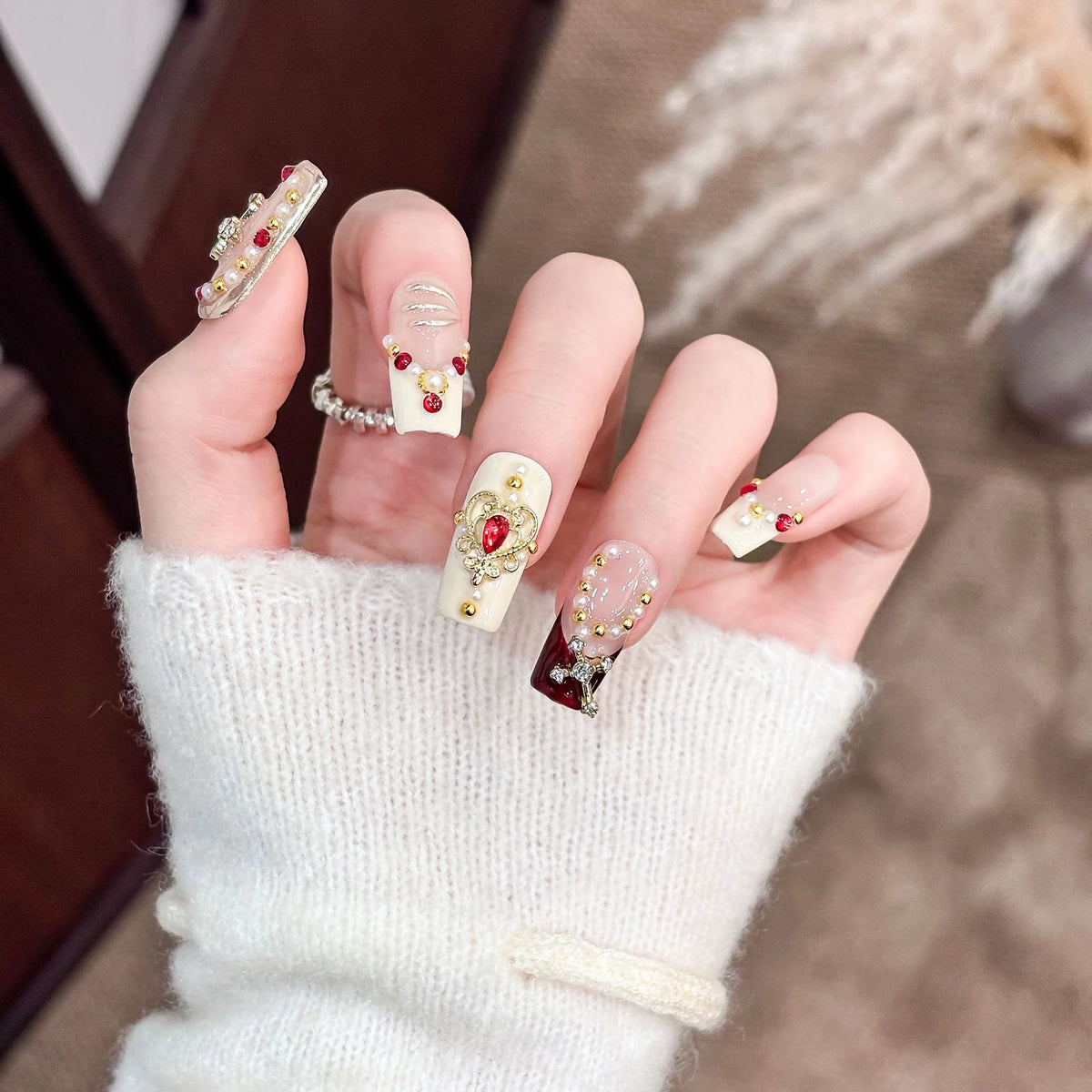 Press-On Nail Set Gemstone Embellished Strong Adhesive & Reusable