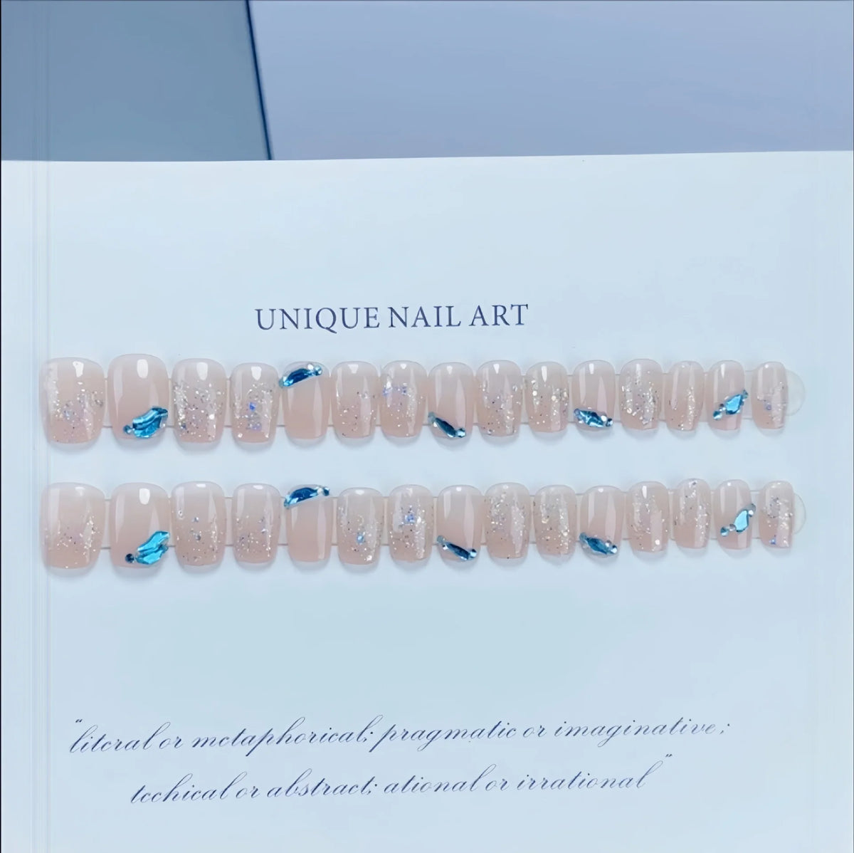 Press-On Nail Set Glitter & Embellished Glue-On