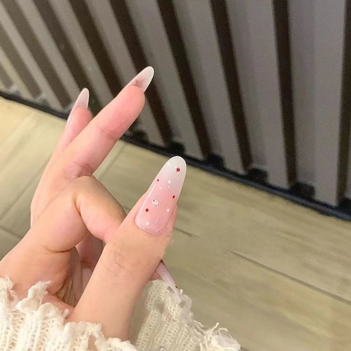 Press-On Nail Set Glitter Ombre Star Embellishments