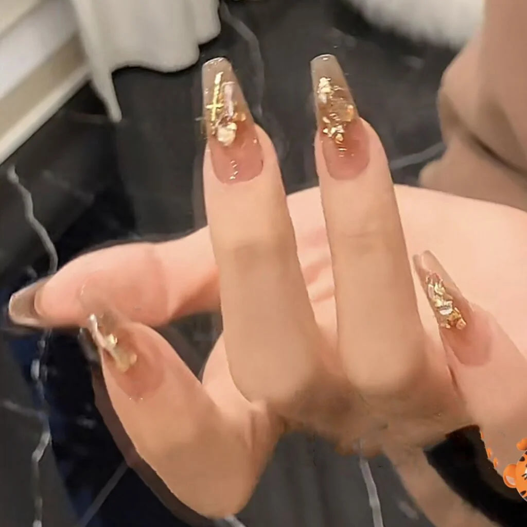 Press-On Nail Set Glossy Finish & Metallic Accents