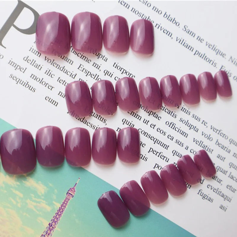 Press-On Nail Set Glossy Reusable & Chip-Resistant