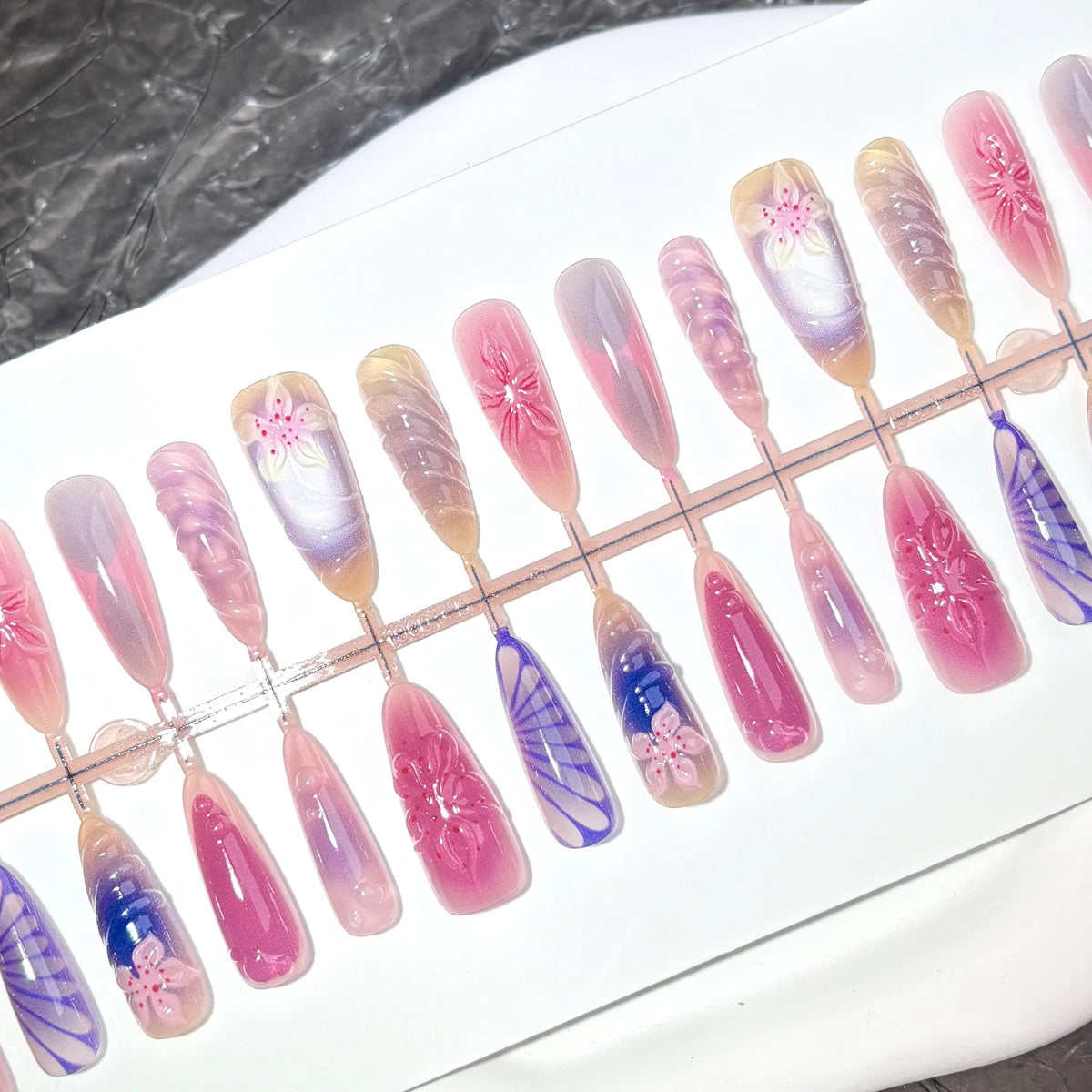 Press-On Nail Set Glue-Free Floral & Artistic