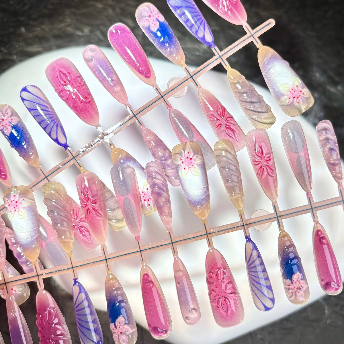 Press-On Nail Set Glue-Free Floral & Artistic