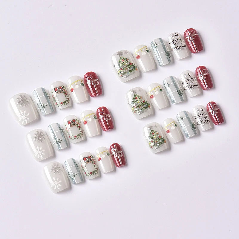 Press-On Nail Set Glue-Free Gold Holiday Designs