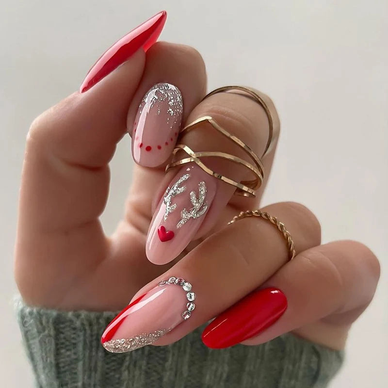 Press-On Nail Set Glue-Free & Reusable Silver Hearts