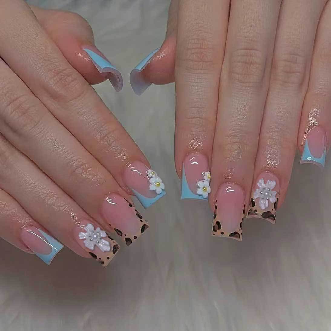 Press-On Nail Set Glue-On Floral & Gem