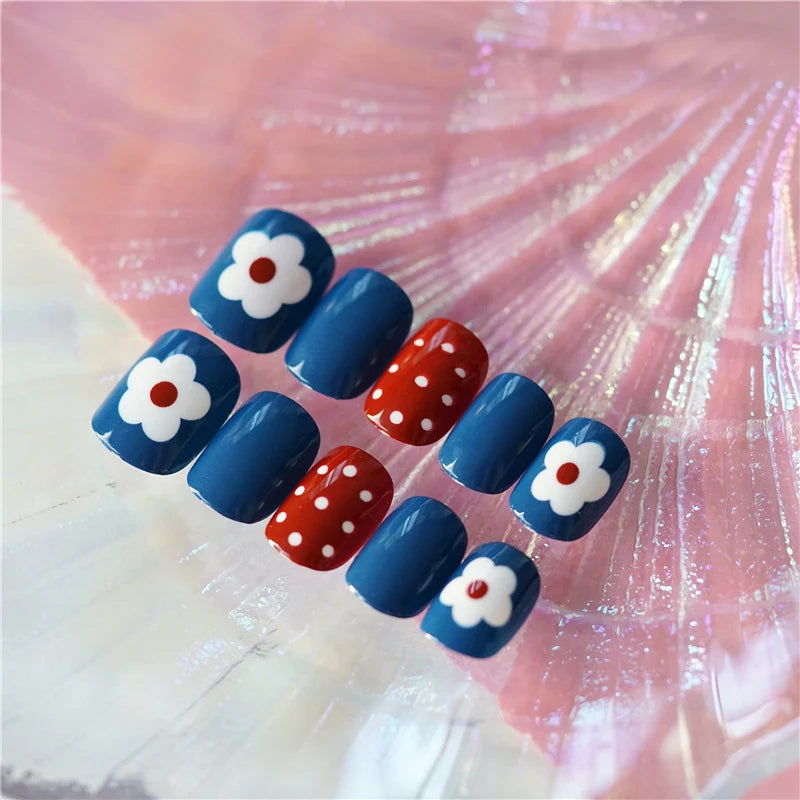 Press-On Nail Set Glue-On Floral & Polka Dot High-Gloss
