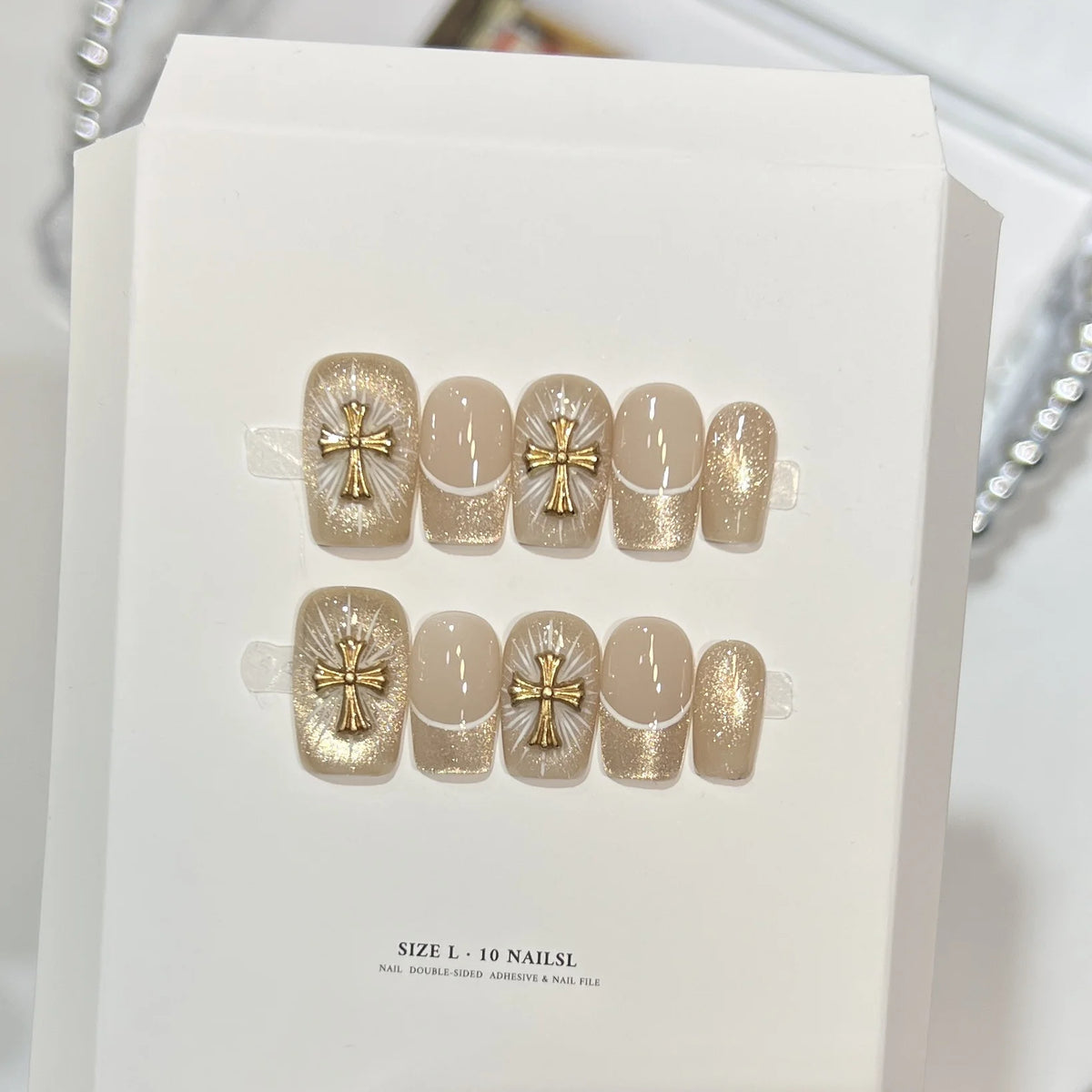 Press-On Nail Set Gold Accents Adhesive & File