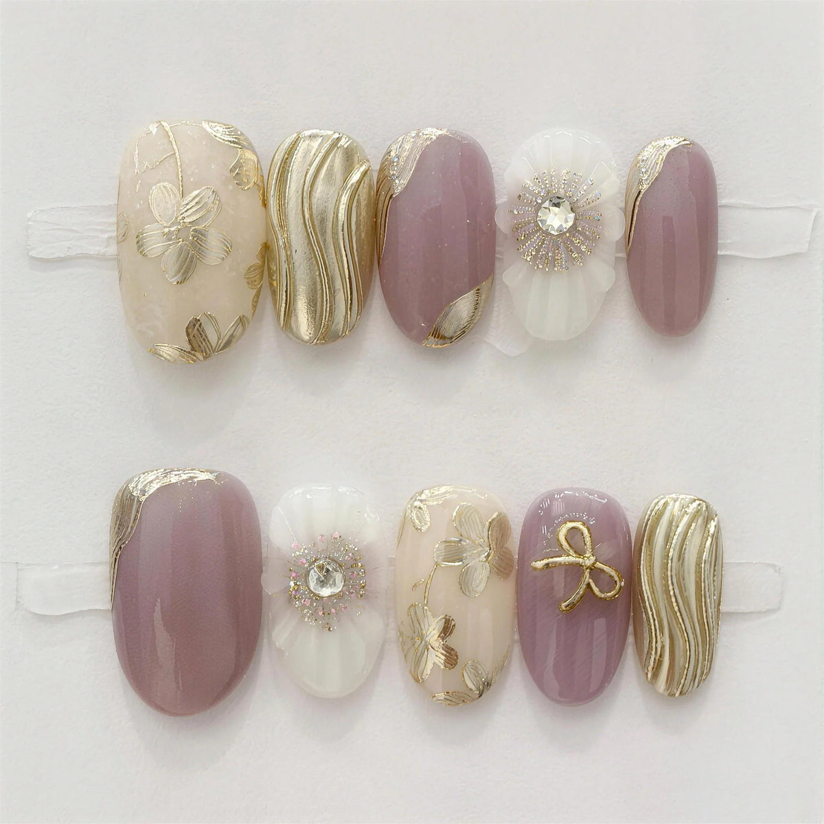Press-On Nail Set Gold Accents Easy Application