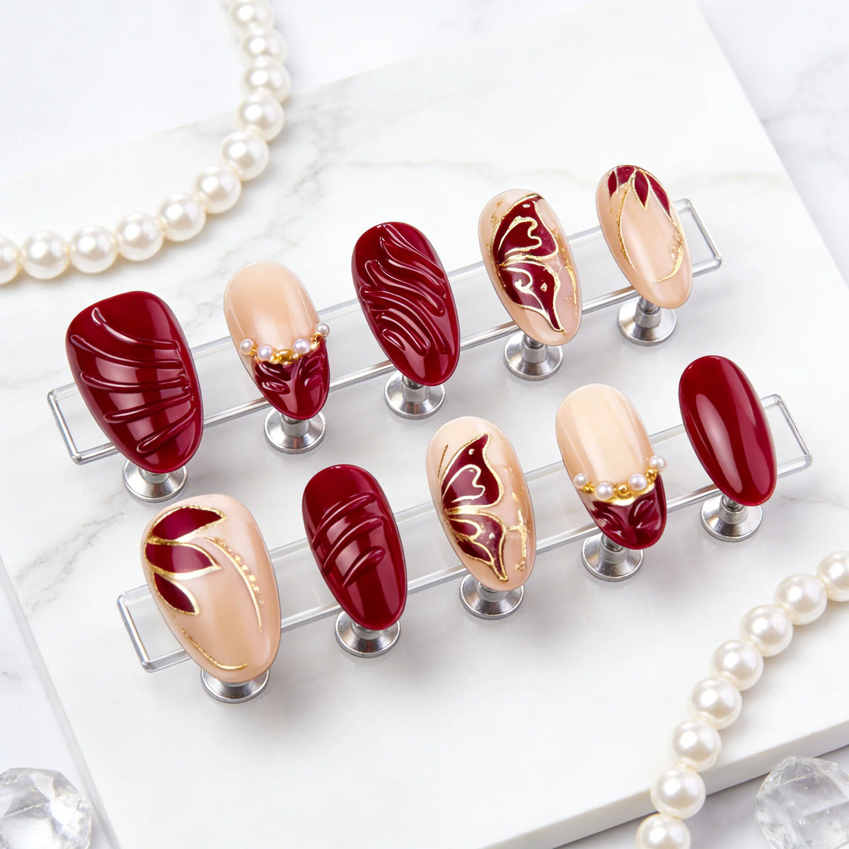 Press-On Nail Set Gold Accents Easy-Apply Multiple Sizes