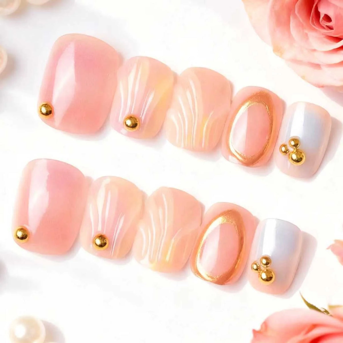 Press-On Nail Set Gold Accents & No Glue