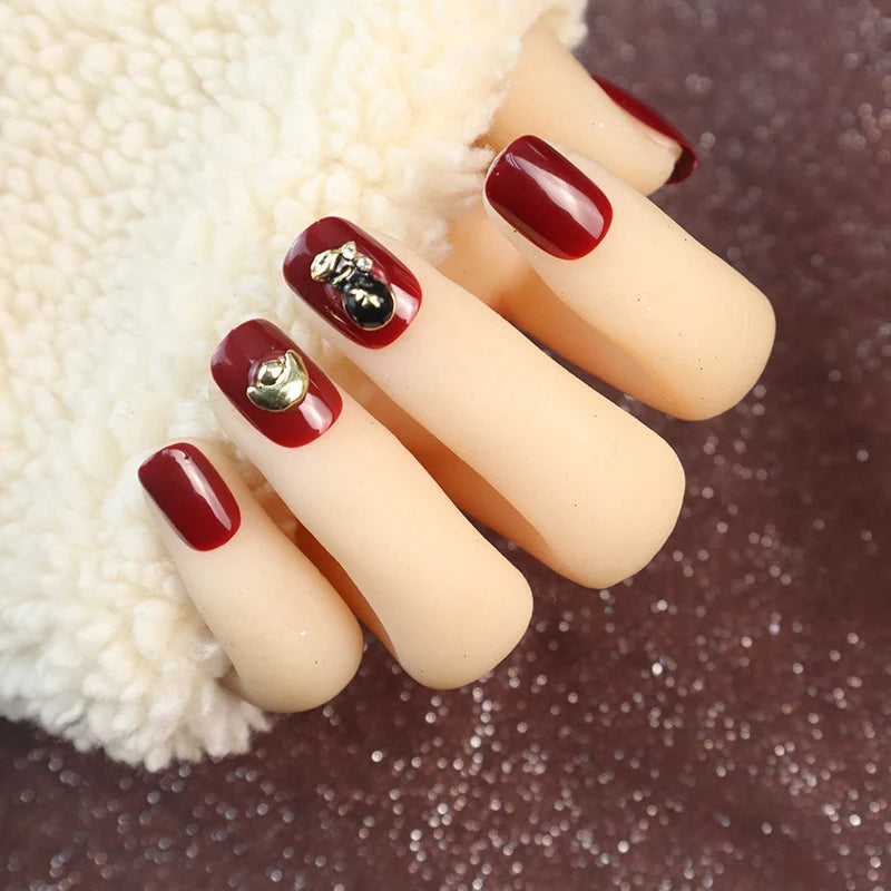 Press-On Nail Set Gold Embellishments 28-Piece Easy Application