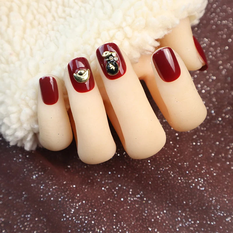 Press-On Nail Set Gold Embellishments 28-Piece Easy Application