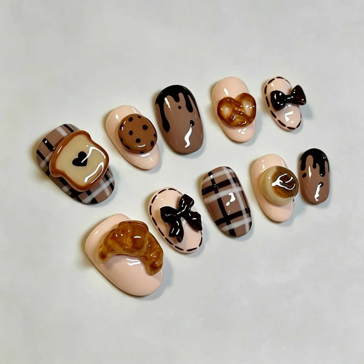 Press-On Nail Set Gourmet Designs Glossy Finish Multiple Sizes