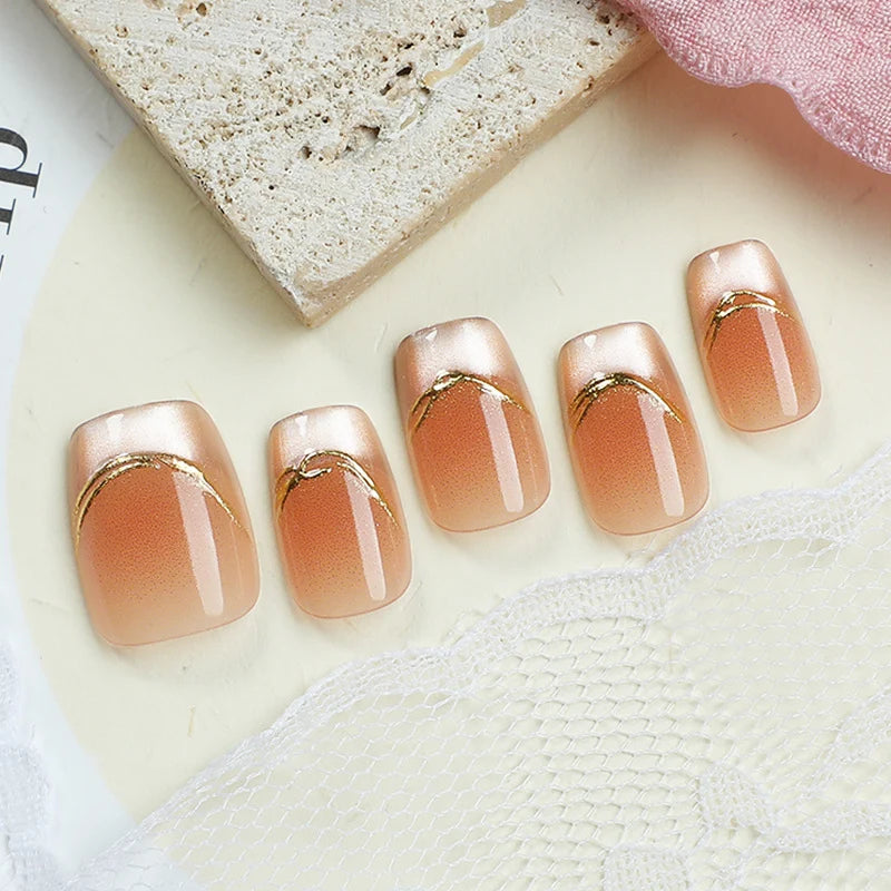 Press-On Nail Set Gradient & Gold Accents
