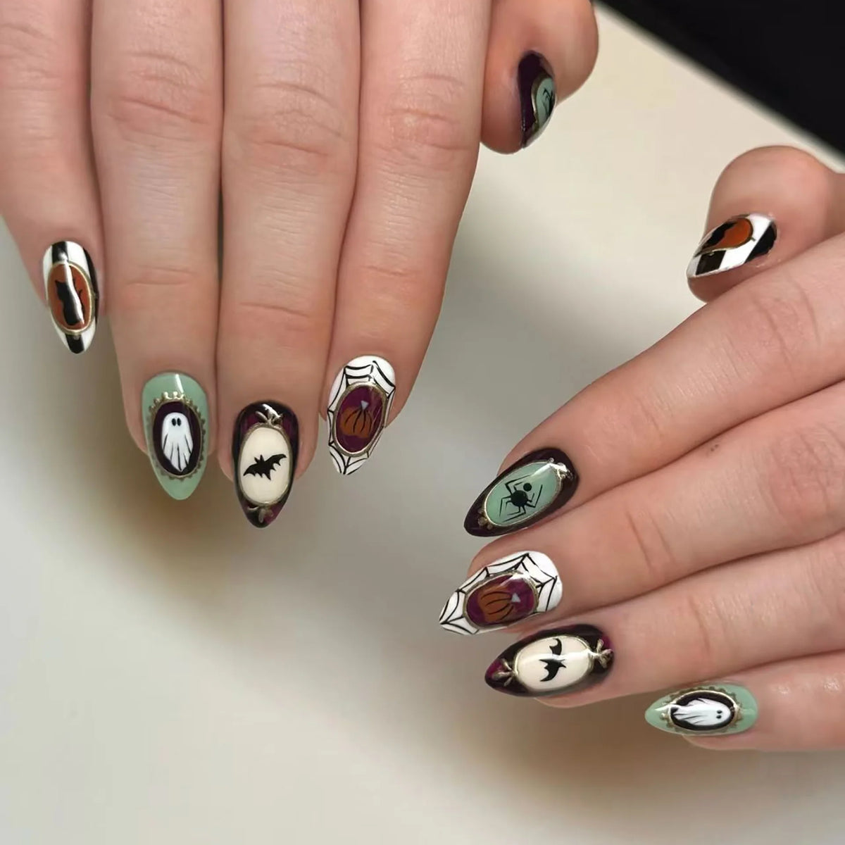 Press-On Nail Set Halloween Designs Easy Apply & Long-Lasting