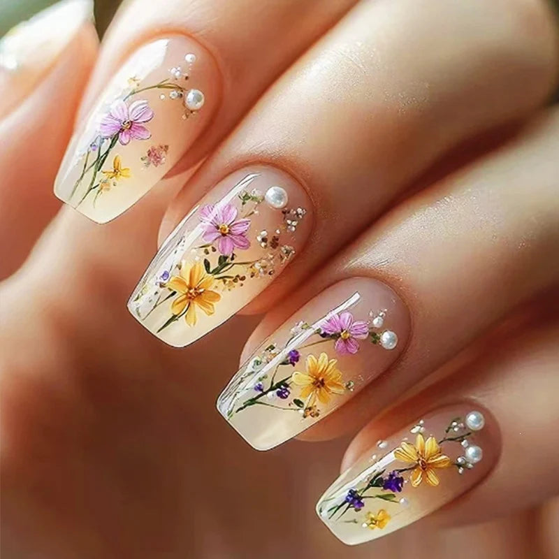 Press-On Nail Set Handcrafted Floral 24 Pieces