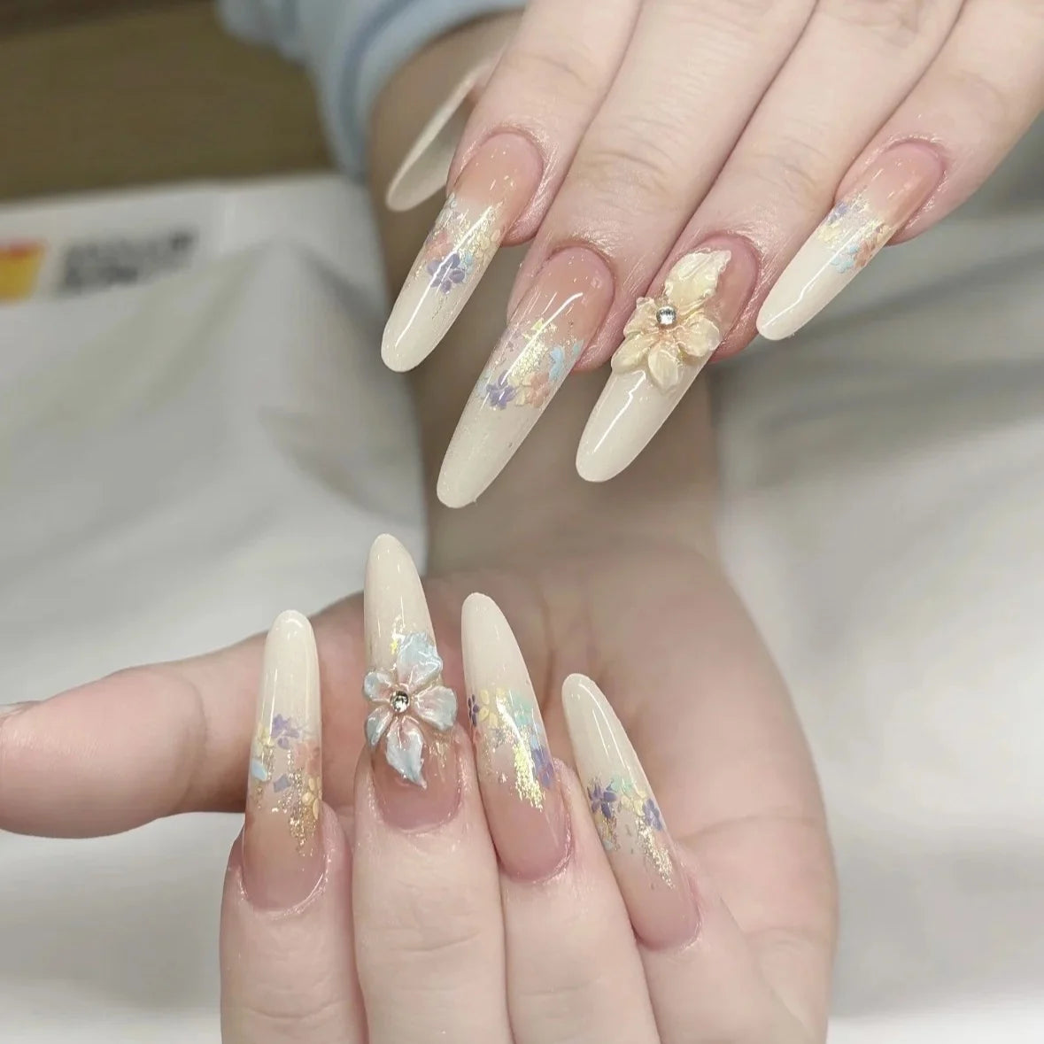 Press-On Nail Set Handcrafted Floral & Reusable