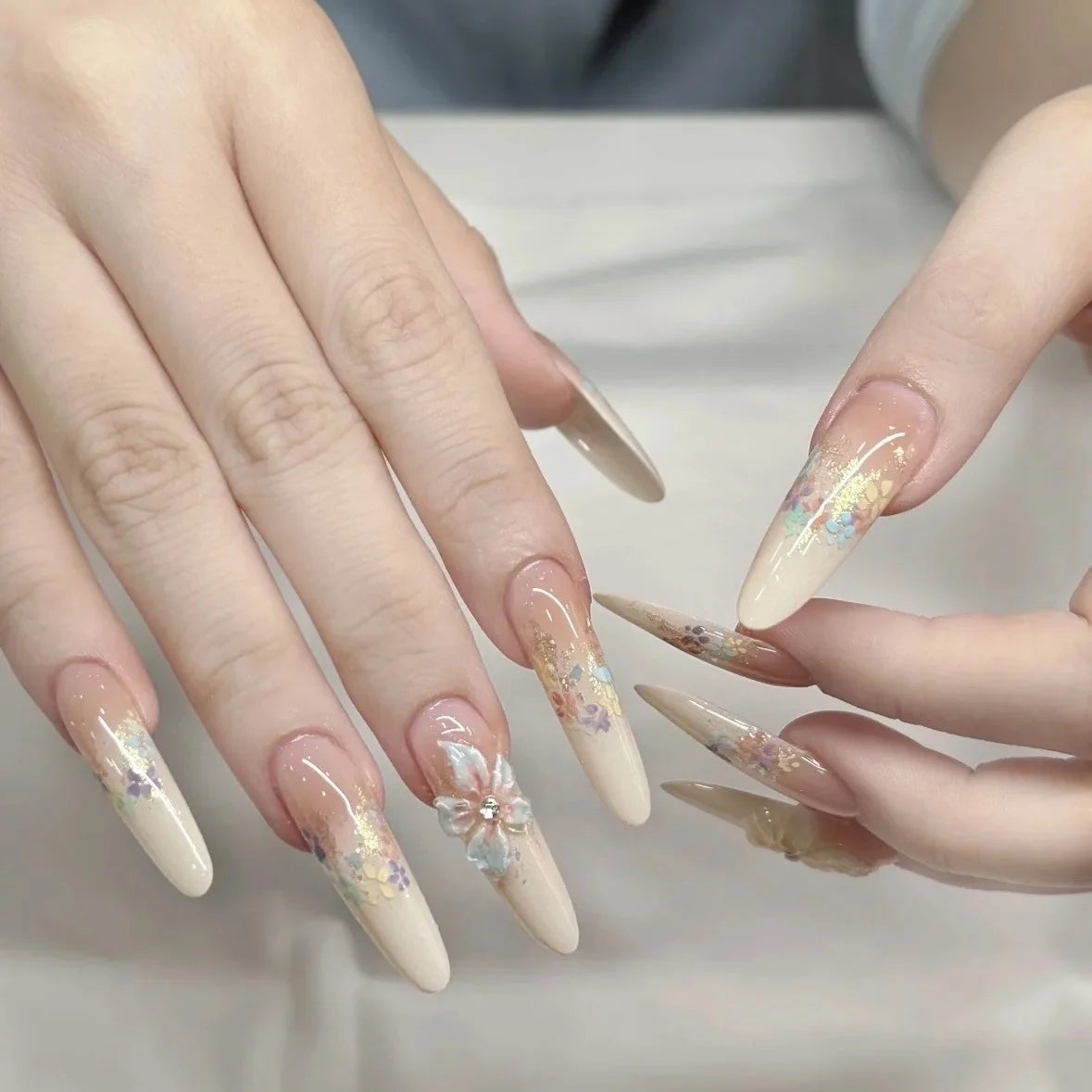 Press-On Nail Set Handcrafted Floral & Reusable