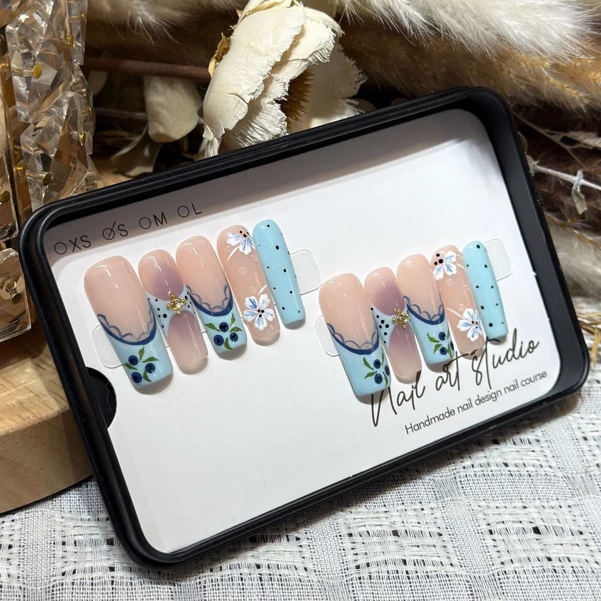 Press-On Nail Set Handmade Floral Adhesive Backing