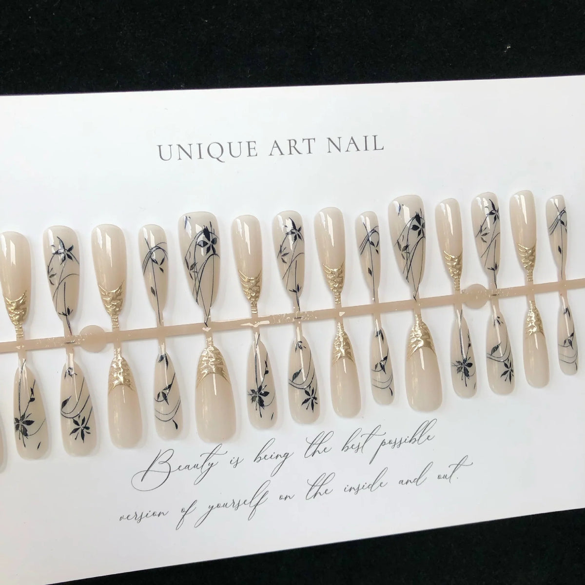 Press-On Nail Set Handmade Inlaid Floral Quick-Apply & Reusable
