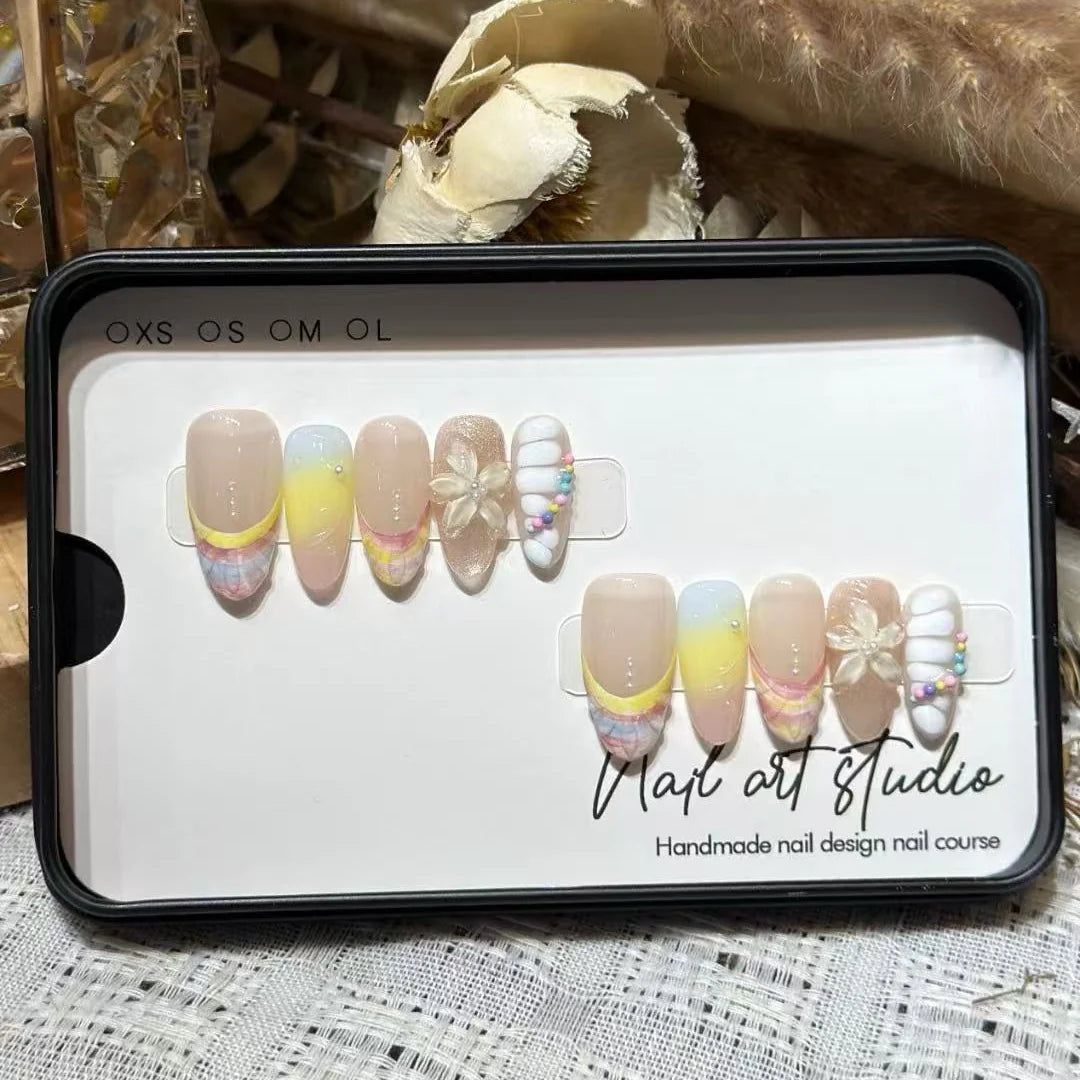 Press-On Nail Set Handmade Trendy Designs
