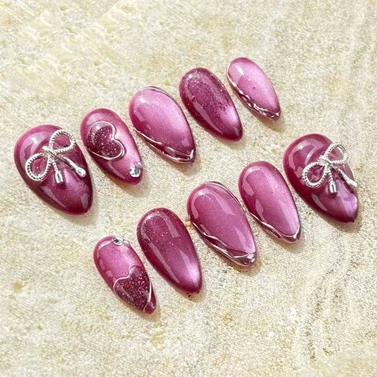 Press-On Nail Set Heart & Bow Glossy Finish