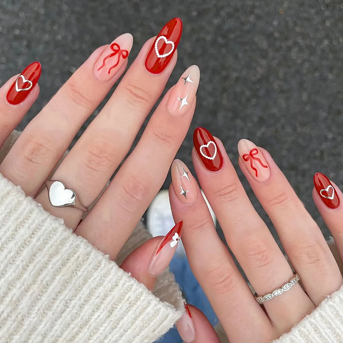 Press-On Nail Set Heart Design Gel Finish & Easy Application