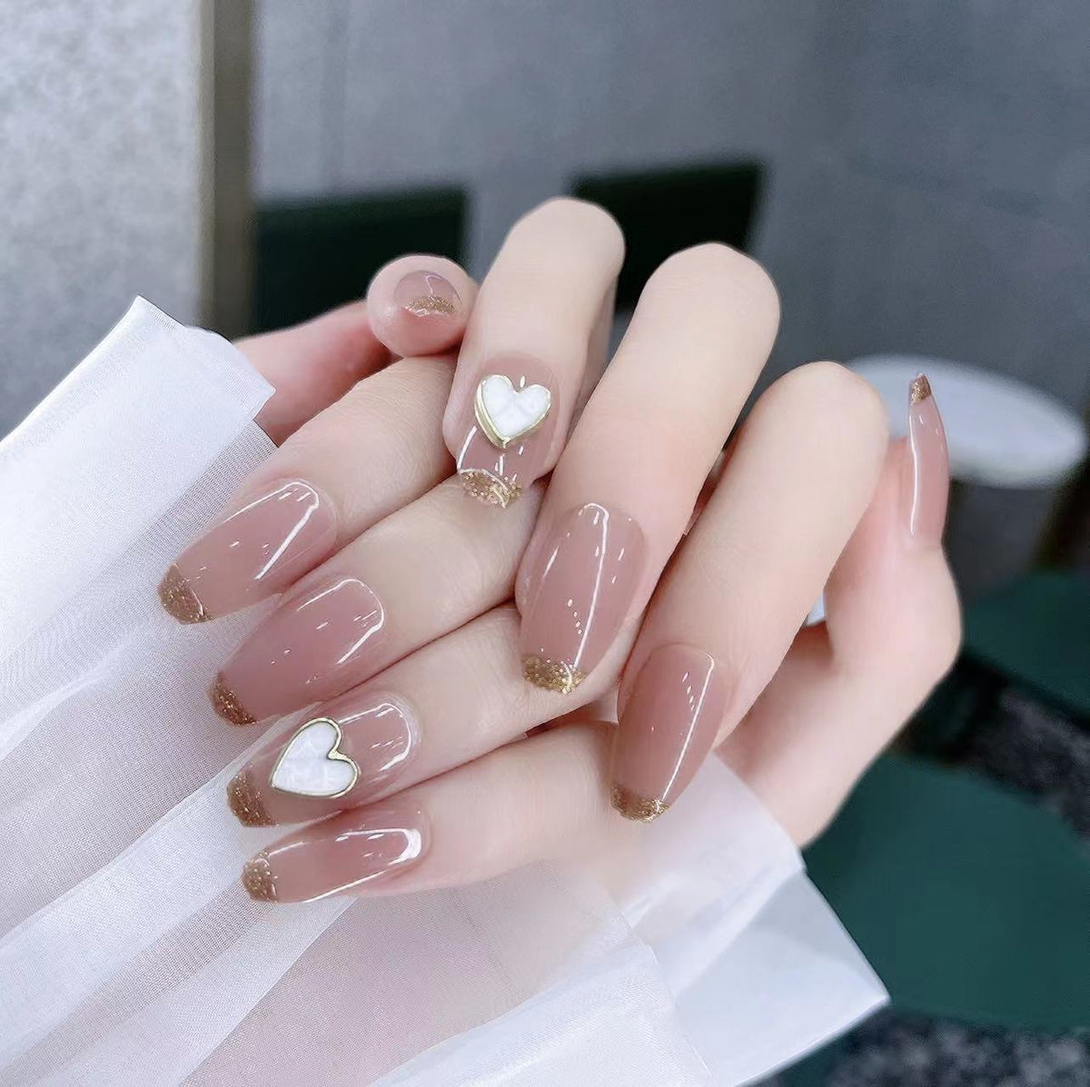 Press-On Nail Set Heart Design Nude Glue-On Long-Lasting