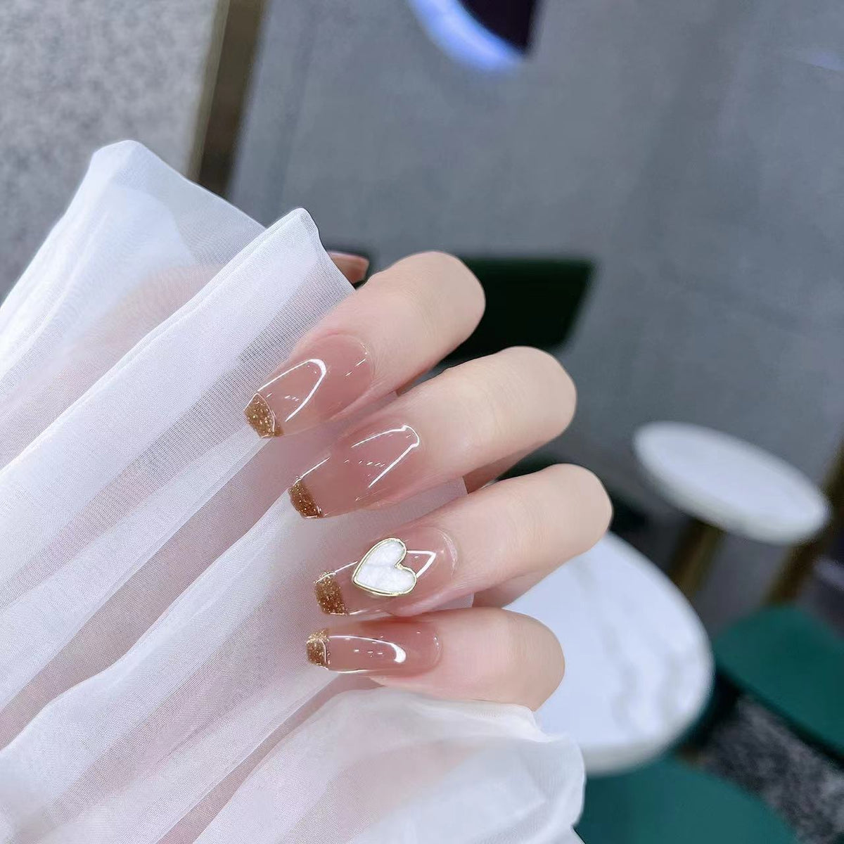 Press-On Nail Set Heart Design Nude Glue-On Long-Lasting