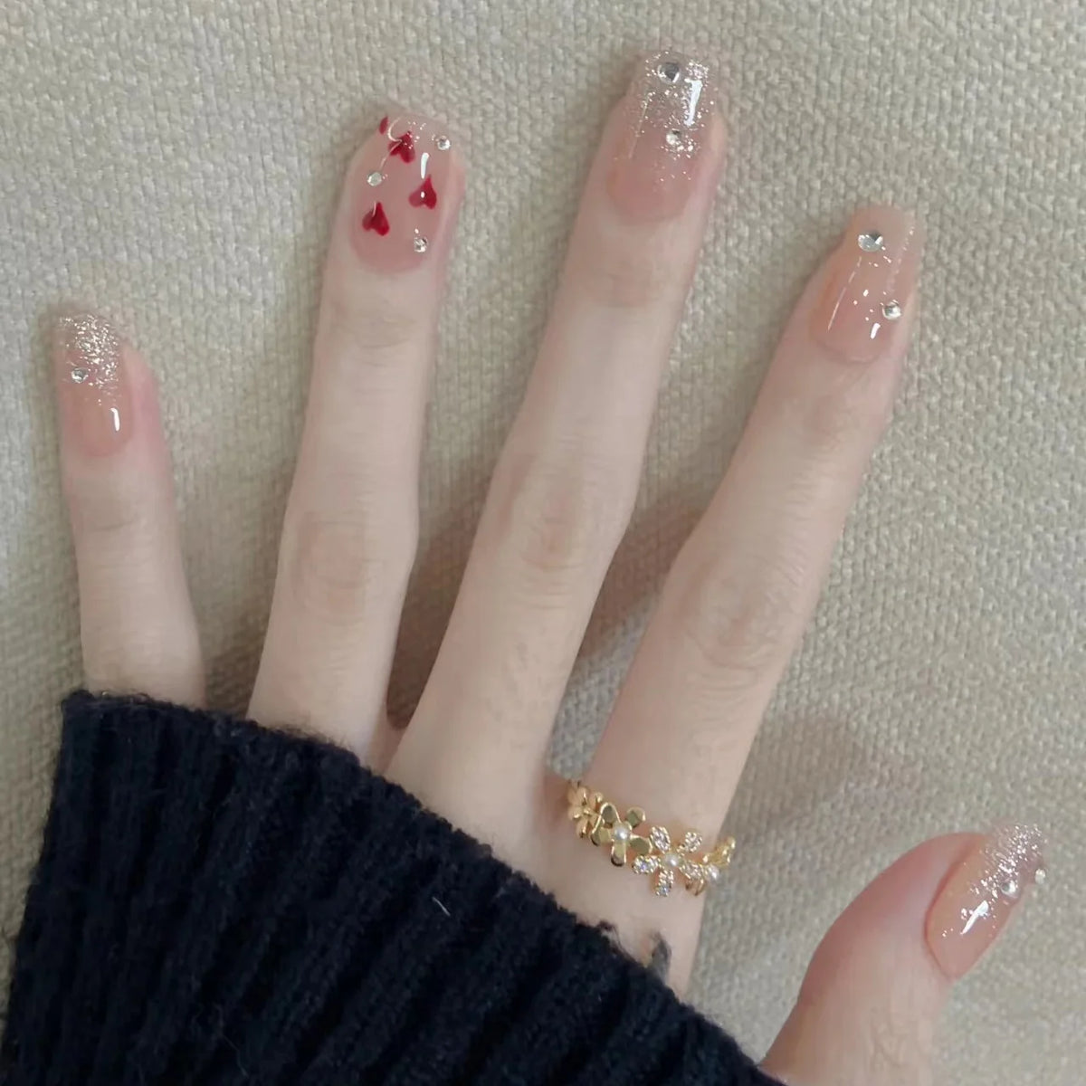 Press-On Nail Set Heart Design Reusable Easy Application