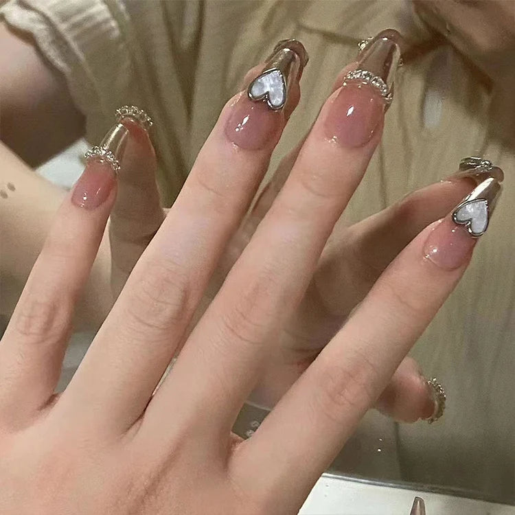 Press-On Nail Set Heart-Shaped Self-Adhesive & Long-Lasting