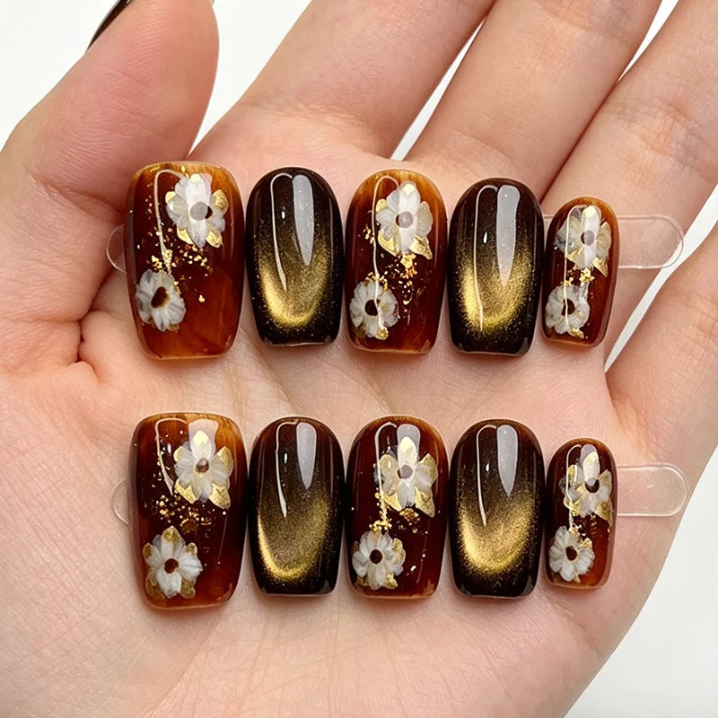 Press-On Nail Set Intricate Floral & Easy Application