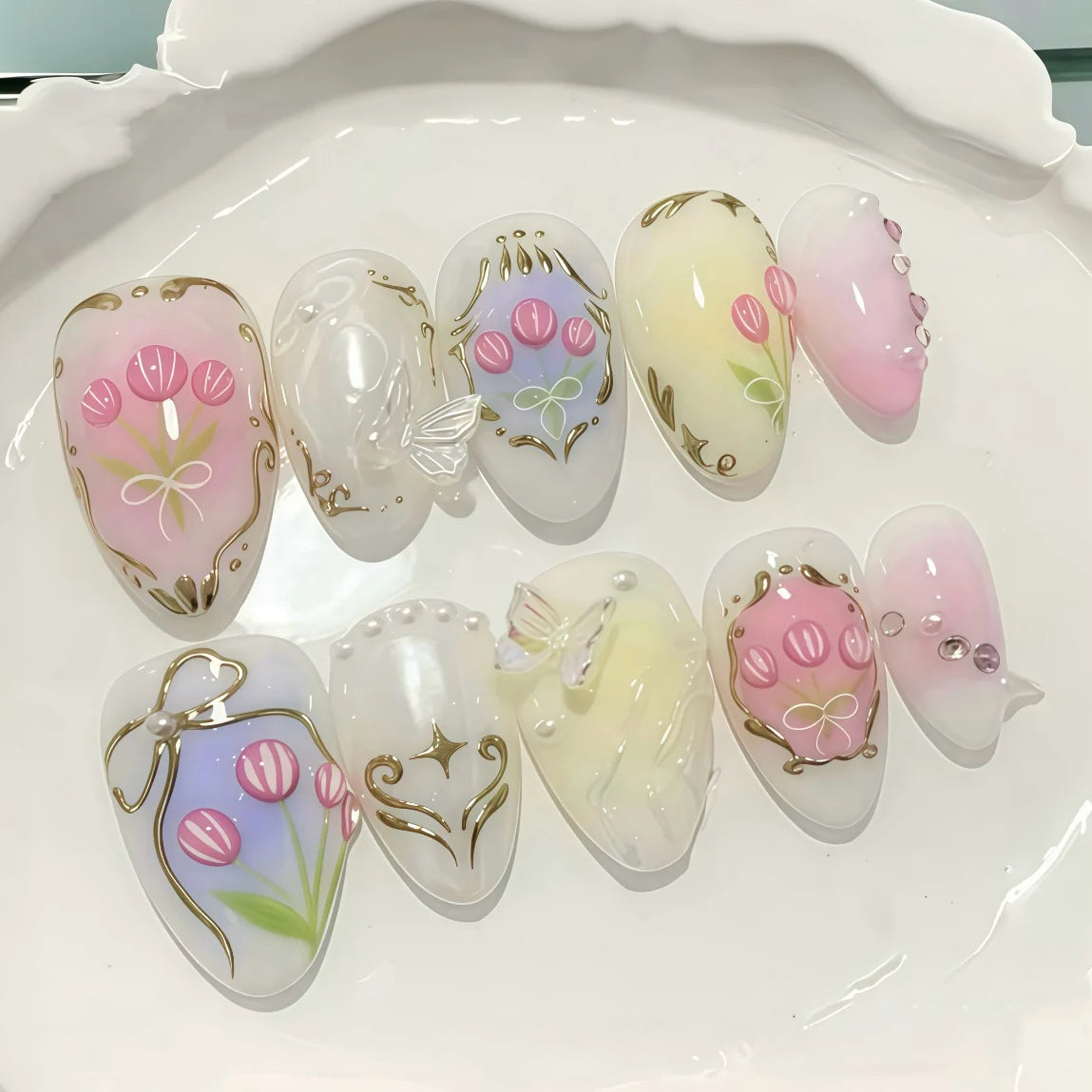 Press-On Nail Set Intricate Floral Reusable & Comfortable