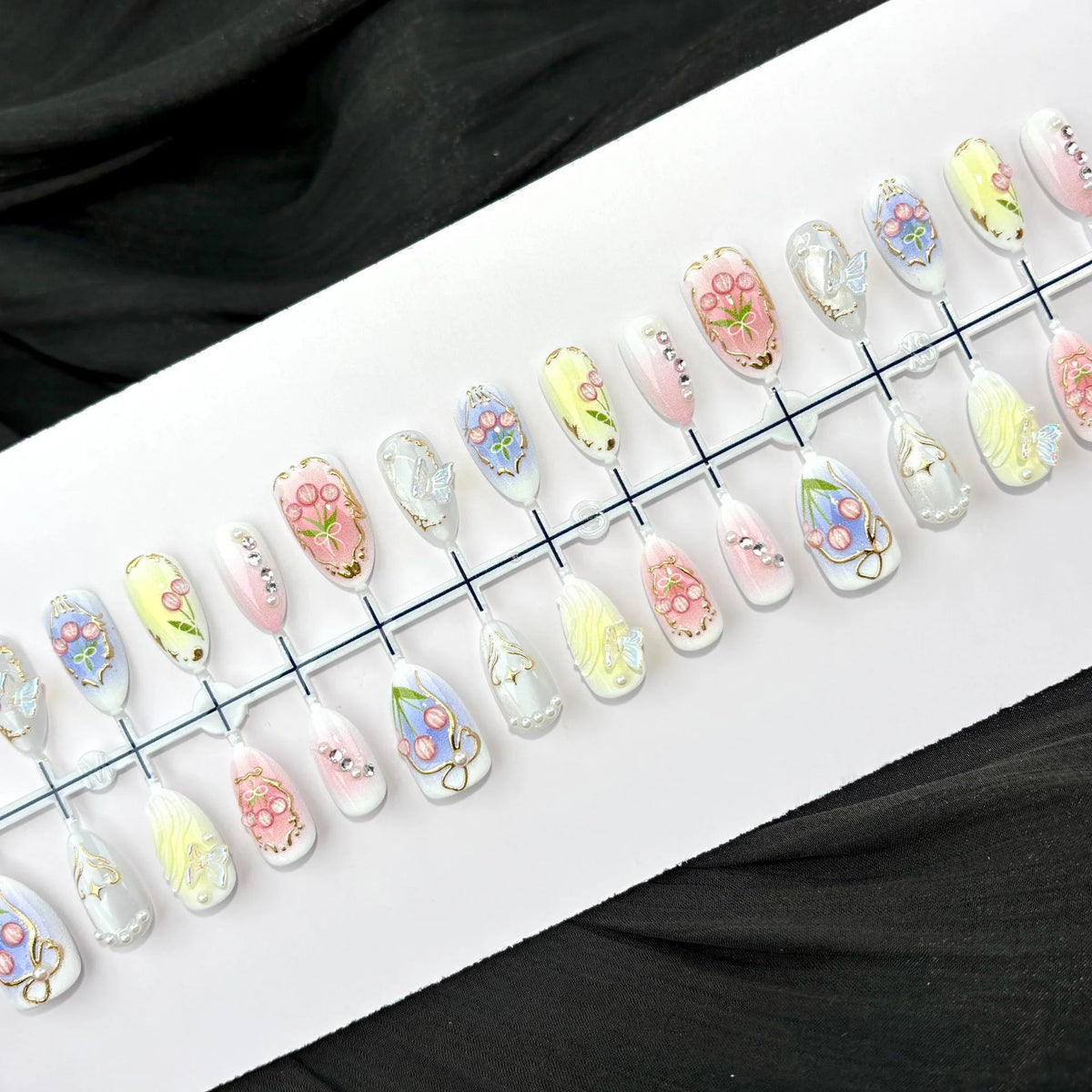 Press-On Nail Set Intricate Floral Reusable & Comfortable