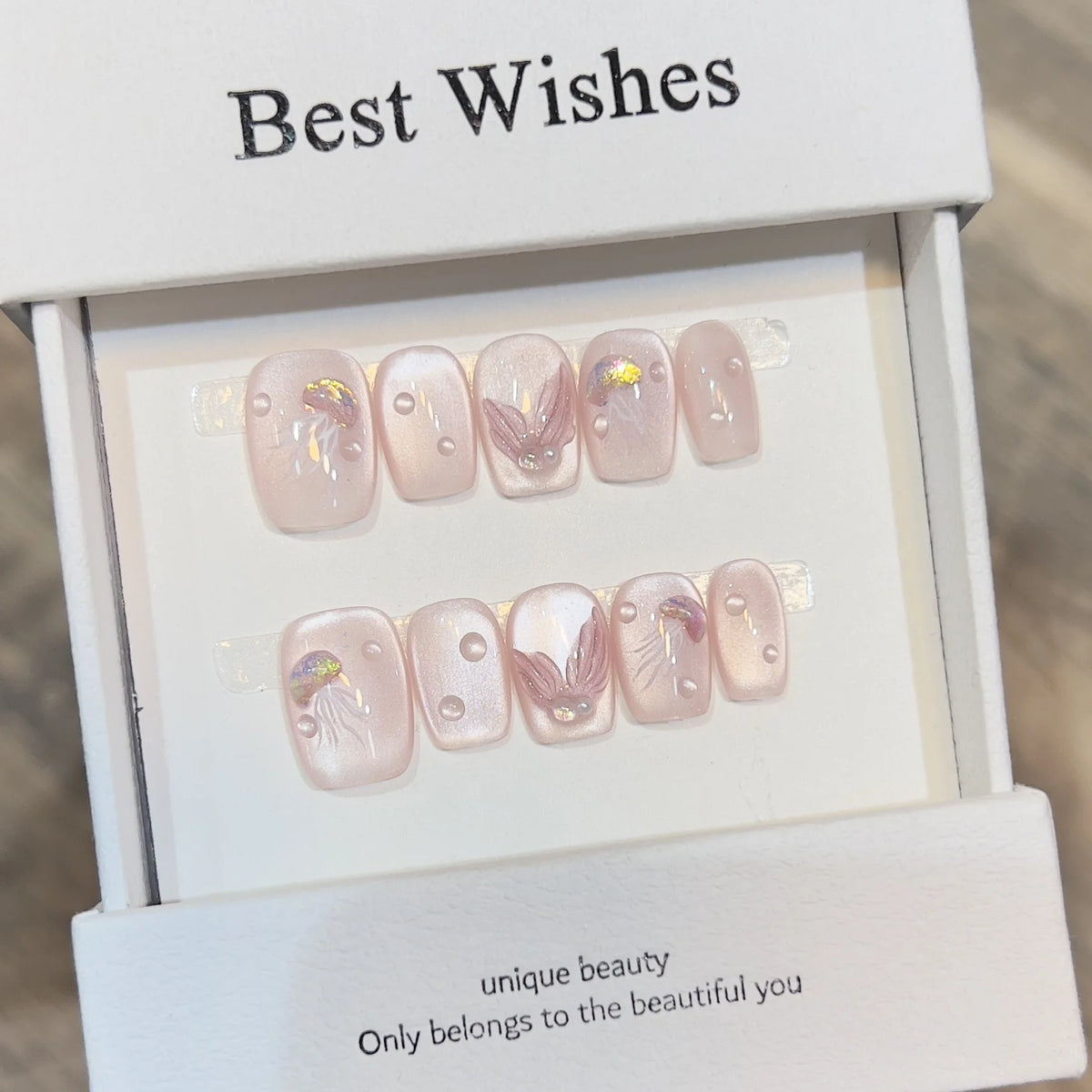 Press-On Nail Set Intricate Floral Reusable & Glue-Free