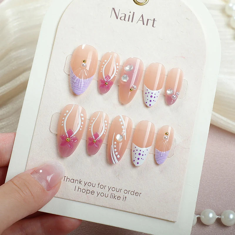 Press-On Nail Set Intricate Floral Self-Adhesive & Reusable